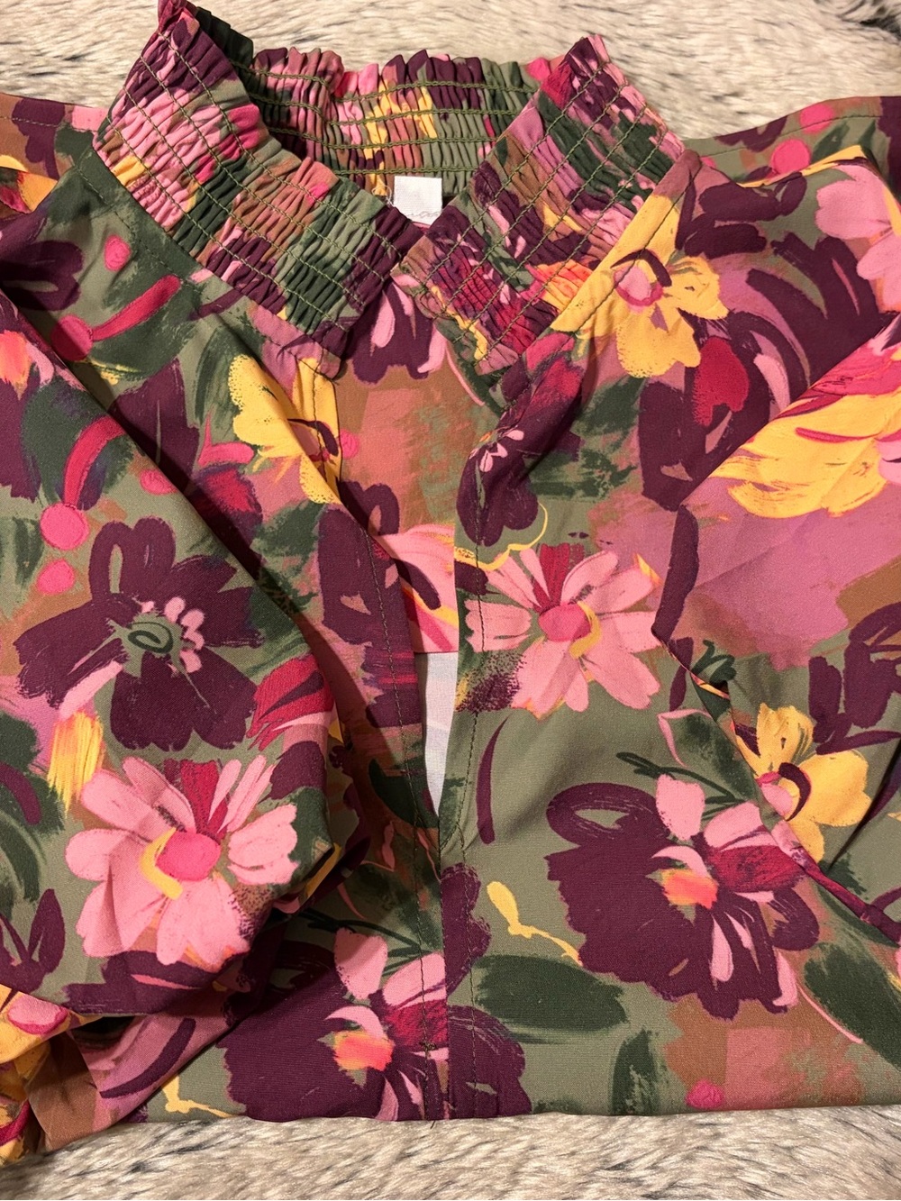 THML Olive Floral V-Neck Puff Sleeve Blouse - Picture 7 of 10